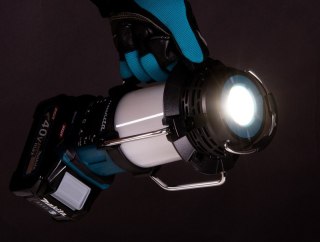 MAKITA ODBIORNIK RADIOWY FM/BT Z LAMPĄ I LATARKĄ XGT